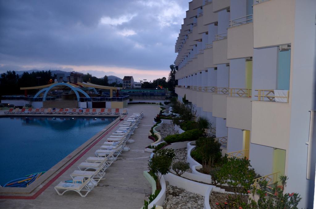 Orient Resort Hotel Fethiye Bagian luar foto